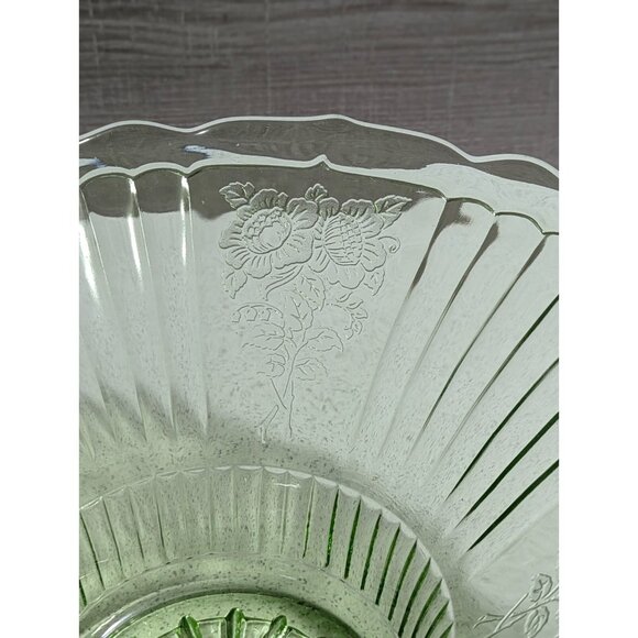 Large Vintage Green Uranium Center Bowl - Mayfair Open Rose - Picture 7 of 12